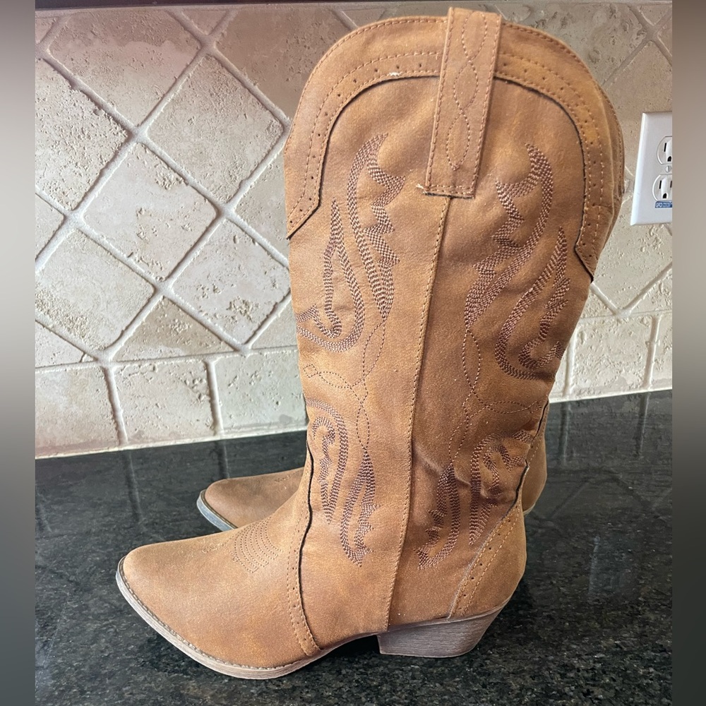 Women's Meredith II Western Boots Size 11 Magellan Outdoors cowboy 167158